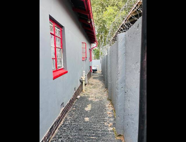 3 BEDROOM HOUSE FOR SALE IN LANGLAAGTE NORTH